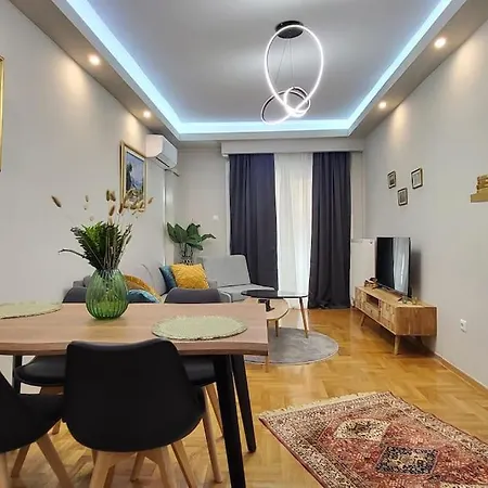 Travellerspot_ii Cozy 2br Apartman *